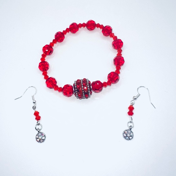 Jewelry - Elegant Red Beaded Bracelet and Earring Set